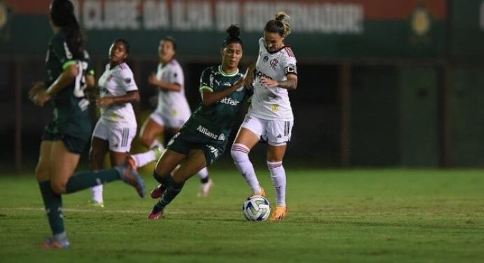 Flamengo é superado pelo Palmeiras e perde chance de assumir liderança do Brasileiro Feminino