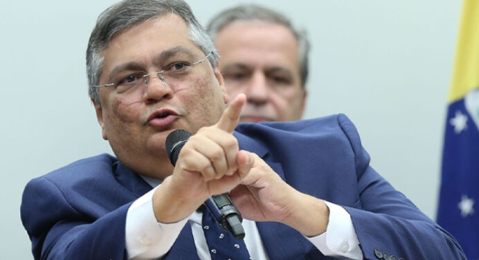Máfia das apostas: Ministro da Justiça avalia paralisação do Brasileirão