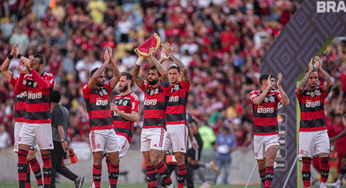 Elenco do Flamengo recebe folga neste domingo após empate com Cruzeiro