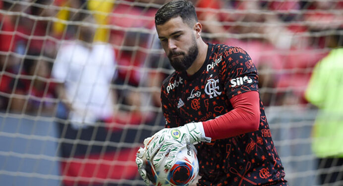 Matheus Cunha tem recuperação ‘relâmpago’ e pode ganhar vaga de Santos para Fla-Flu