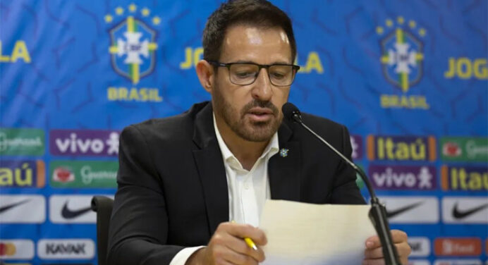Ramon Menezes revela planos da Seleção Brasileira com Ayrton Lucas