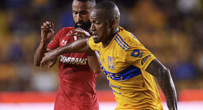 Flamengo tenta contratar Samir, zagueiro do Tigres