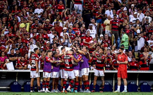 Jogador revelado pelo Flamengo é apontado como 'Craque do Futuro' no game FIFA  23 - Coluna do Fla