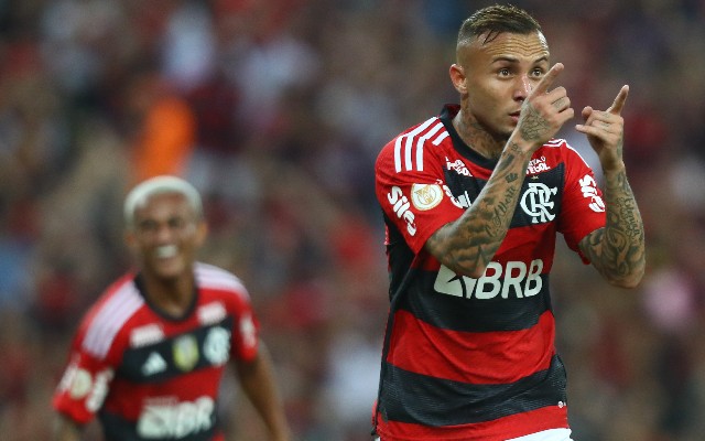 Everton Cebolinha na vaga de Ayrton Lucas, e Pedro titular; veja provável escalação para jogo do Flamengo