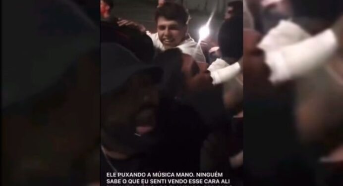 Cria do Ninho! Gabigol puxa música do Flamengo após ser cercado por torcedores em show