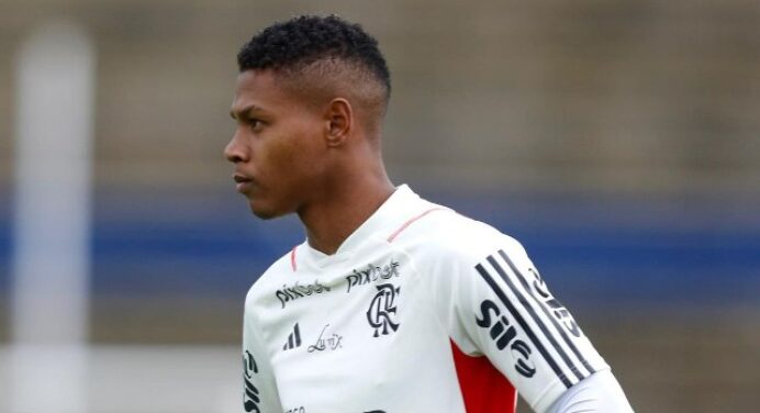 Recuperado de lesão, Matheus França está relacionado para jogo do Flamengo contra Palmeiras