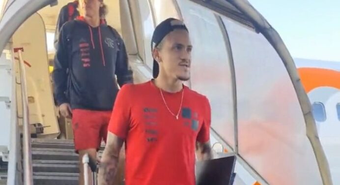 Dirigente do Flamengo compara ‘desgaste’ do elenco com horas viajadas e quantidade de folgas no mês