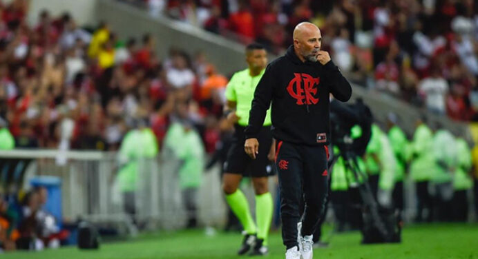“Ele conseguiu mudar a imagem com a torcida”: Sampaoli rasga elogios a jogador do Flamengo