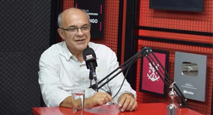 Ministério Público detalha informações de perfil falso que ofende Bandeira de Mello, ex-presidente do Flamengo