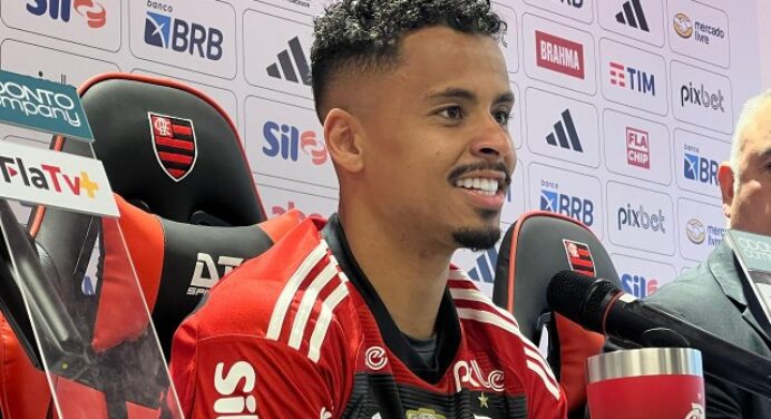 Allan abre o jogo sobre condições físicas para estrear no Flamengo