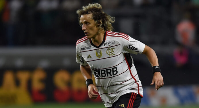 URGENTE: David Luiz é cortado de jogo contra o Grêmio
