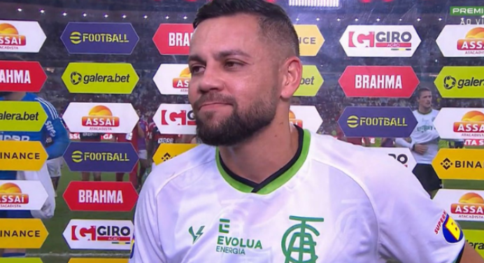 Jogador do América-MG comemora empate com o Flamengo: “Poucos vão conseguir”