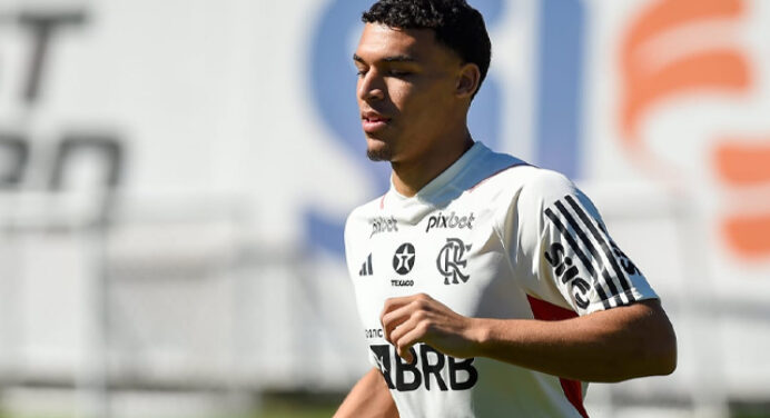 2 jogadores do Flamengo retornam de Seleção Olímpica e ficam à disposição em jogo contra o Bragantino