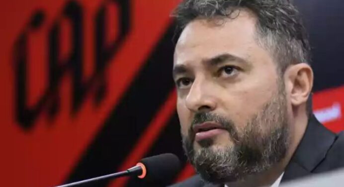 Flamengo estuda contratação de diretor executivo do Athletico-PR