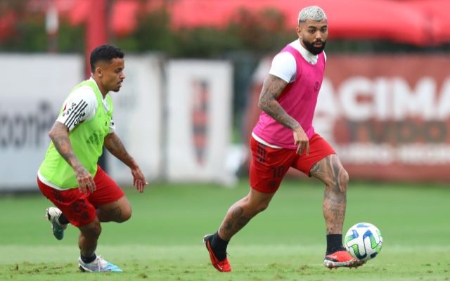 Após festa, Gabigol treina normalmente no CT do Flamengo