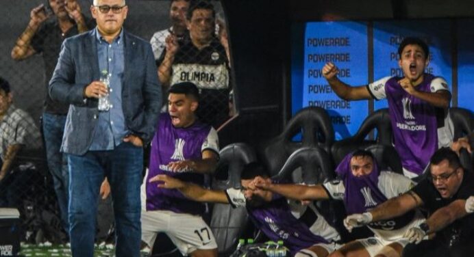 Técnico do Olimpia elogia Flamengo, mas aponta diferença entre equipes: “Era necessário fazer isso”