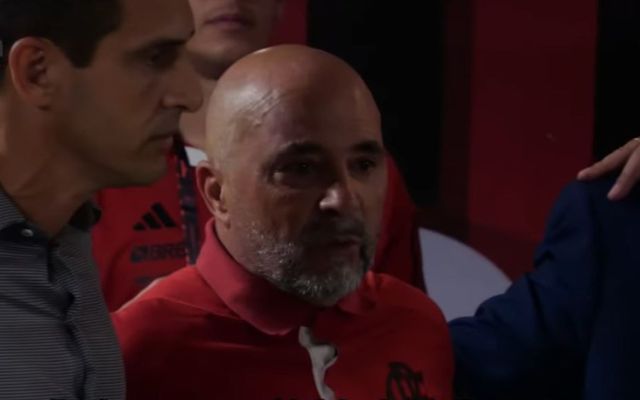 Bastidores: Sampaoli cobra jogadores do Flamengo em preleção de jogo contra o Grêmio