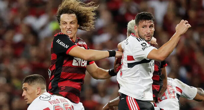 Torcida do São Paulo esgota ingressos para final da Copa do Brasil contra o Flamengo