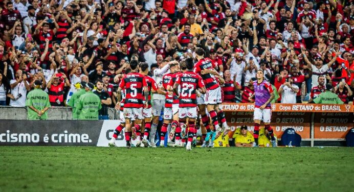 Elenco do Flamengo ganha folga após classificação à final da Copa do Brasil