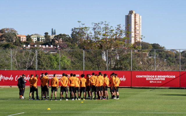 De olho no rival: Internacional define programação para jogo contra o Flamengo