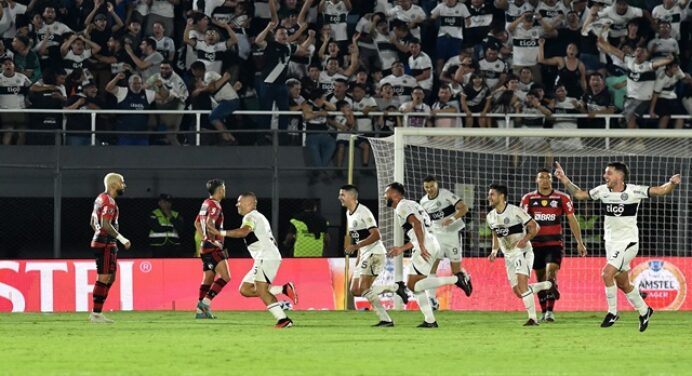 Folha salarial do Flamengo é 26 vezes maior que do Olimpia, classificado na Libertadores