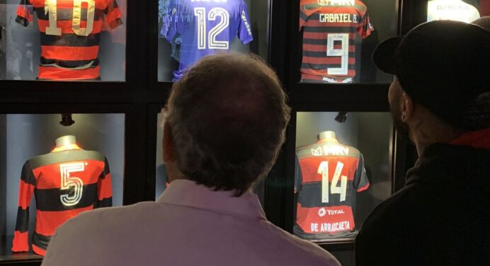 “Está só começando”: Gabigol promete fazer história com camisa 10 do Flamengo