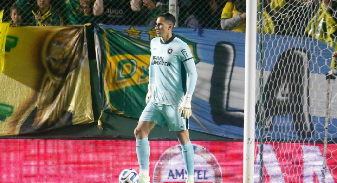 Jogador do Botafogo promete ‘descontar’ eliminação na Sul-Americana em jogo contra o Flamengo