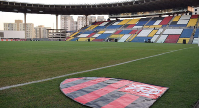 Flamengo x Athletico-PR: ingressos esgotados para jogo em Cariacica