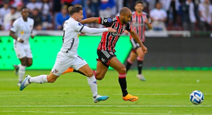 Adversário do Fla na Copa do Brasil, São Paulo perde para time de Guerrero na Sul-Americana