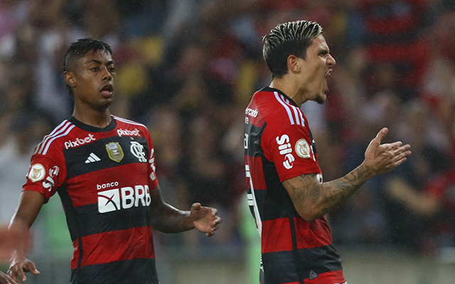 Dupla de 20 gols! Flamengo terá 2 ‘carrascos’ do Athletico-PR no time titular