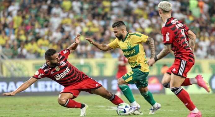 Flamengo ocupa 11º lugar em ranking de desarmes no Brasileirão