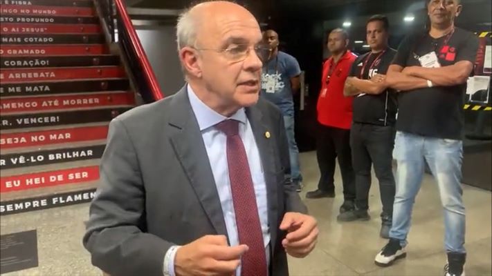 Bandeira de Mello critica a Landim en una entrevista