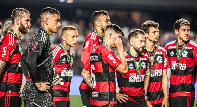 Após vice da Copa do Brasil, Flamengo une forças para buscar vaga na Libertadores em reta final do Brasileirão