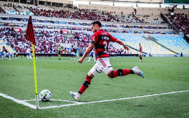 Flamengo mantém otimismo por renovação com Everton Ribeiro Coluna do Fla