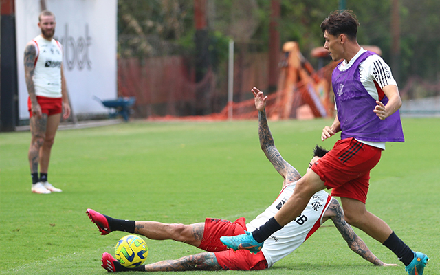 Flamengo aposta em resultados e 'leveza' de Mário Jorge para jogo contra o  Corinthians