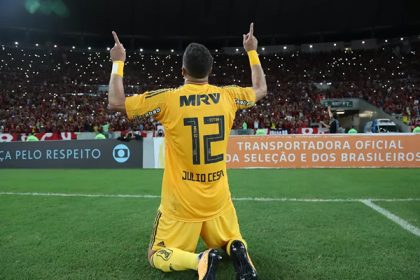 Julio Cesar em último jogo pelo Flamengo