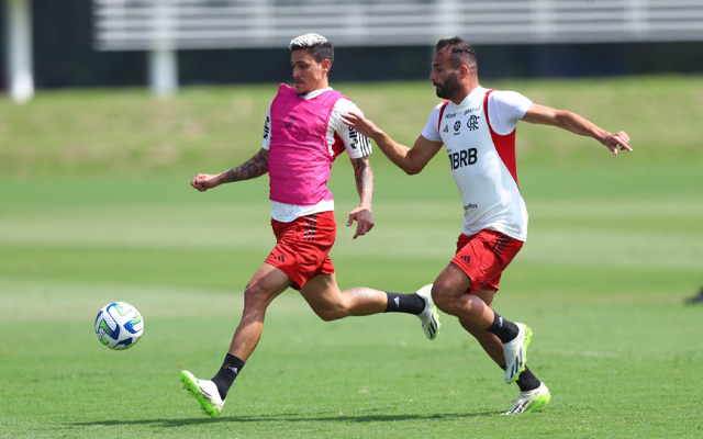 Sampaoli define time titular do Flamengo para jogo contra o Botafogo em treino desta sexta