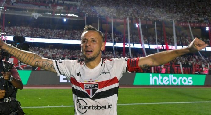 Rafinha revela não ter mágoa do Flamengo: “Saí porque eu quis”