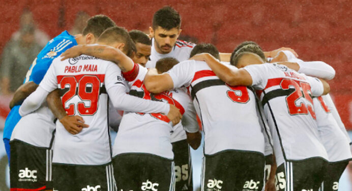 São Paulo perde de virada o último jogo antes da final da Copa do Brasil contra o Flamengo
