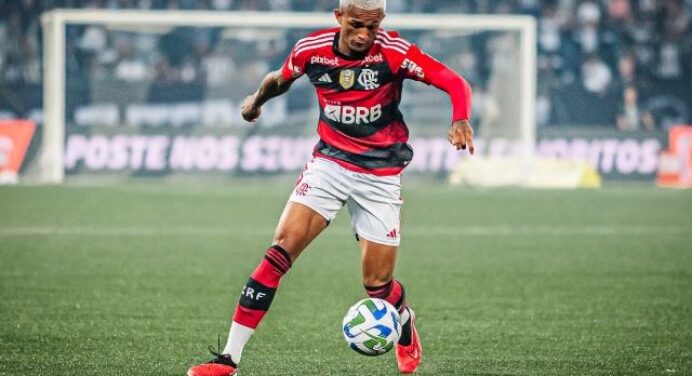 Wesley treina com elenco e fica à disposição do Flamengo para jogo contra o Palmeiras
