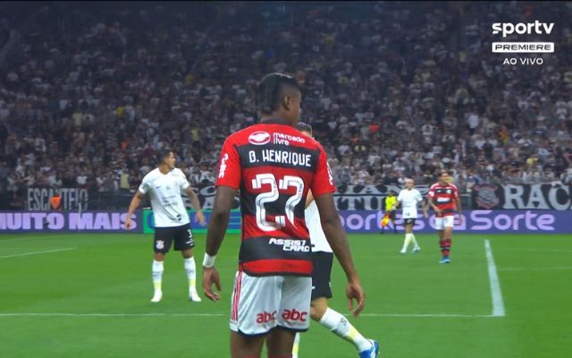 Corinthians chega na Arena do Grêmio com dois desfalques e um time de  pendurados; confira os nomes