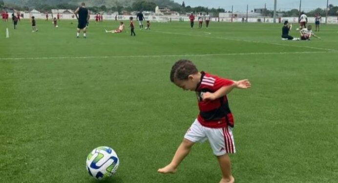 Flamengo realiza confraternização no Ninho do Urubu