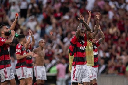 Gerson celebra vitória do Flamengo sobre o Vasco