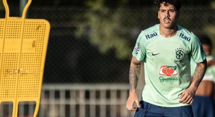 Flamengo tem interesse em destaque do Goiás no Brasileirão