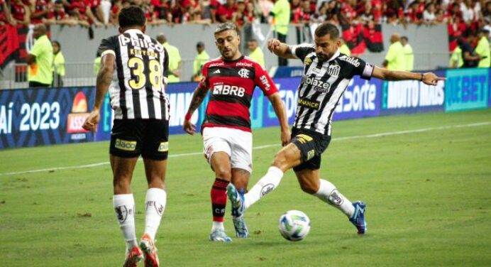 OUTRA DECEPÇÃO! Flamengo leva virada no fim, despenca na tabela e vê vaga na Libertadores ameaçada