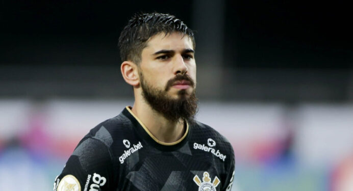 Diretoria do Flamengo aguarda ‘ok’ de Tite para avançar negociação com zagueiro do Corinthians