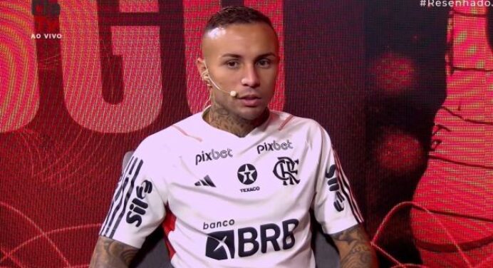 Everton Cebolinha rasga elogios a Tite e brinca com Ayrton Lucas: “O Beijinho é destro”