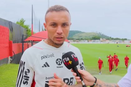 Everton Cebolinha em treino do Flamengo