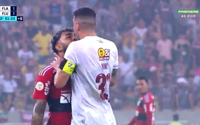 Gabigol se envolve em confusão e é expulso em clássico contra o Fluminense