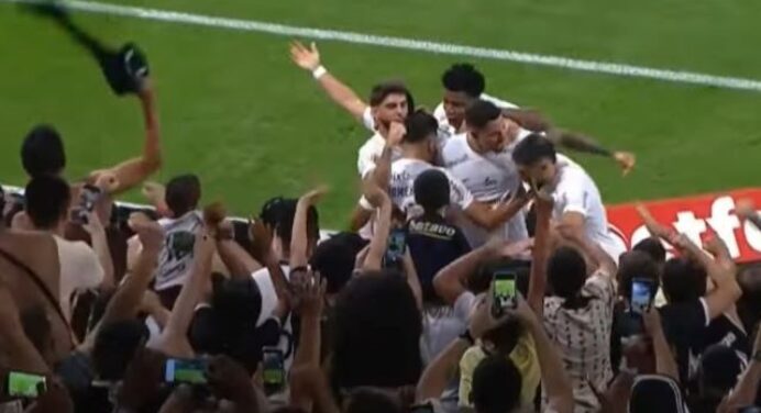 Atlético-MG tropeça contra Corinthians e desperdiça chance de ultrapassar o Flamengo
